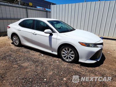 Czwarte zdjęcie samochodu z boku: 2019 TOYOTA CAMRY L VIN:4T1B11HK6KU692760 - miniatura