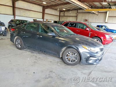 Czwarte zdjęcie samochodu z boku: 2020 KIA OPTIMA LX VIN:5XXGT4L3XLG387484 - miniatura
