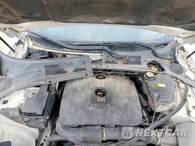 Zdjęcie 11 z 12 samochodu: 2013 JAGUAR XF VIN:SAJWA0ES8DPS79052 - miniatura