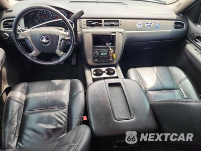 Zdjęcie 8 z 13 samochodu: 2008 CHEVROLET TAHOE K1500 VIN:1GNFK13068R185465 - miniatura