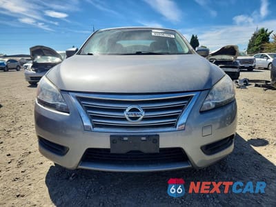 Piąte zdjęcie samochodu w środku: 2014 NISSAN SENTRA SV VIN:3N1AB7AP9EL668153 - miniatura