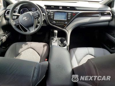 Zdjęcie 8 z 12 samochodu: 2018 TOYOTA CAMRY LE VIN:4T1B11HK5JU580398 - miniatura