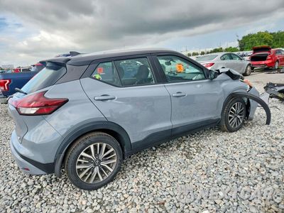 Trzecie zdjęcie samochodu z tyłu: 2022 NISSAN KICKS SV VIN:3N1CP5CV5NL492339 - miniatura