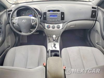 Zdjęcie 8 z 13 samochodu: 2009 HYUNDAI ELANTRA SE VIN:KMHDU46D29U692464 - miniatura