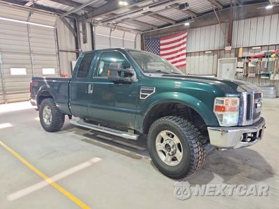 Czwarte zdjęcie samochodu z boku: 2010 FORD F250 SUPER DUTY VIN:1FTSX2B50AEA57313 - miniatura