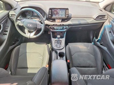 Zdjęcie 8 z 13 samochodu: 2018 HYUNDAI ELANTRA GT BASE VIN:KMHH35LE3JU019260 - miniatura