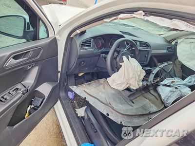 Zdjęcie 8 z 13 samochodu: 2021 VOLKSWAGEN TIGUAN SE VIN:3VV3B7AX1MM123757 - miniatura