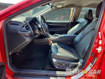 Zdjęcie 7 z 12 samochodu: 2021 TOYOTA CAMRY SE VIN:4T1G11AK4MU472505 - miniatura