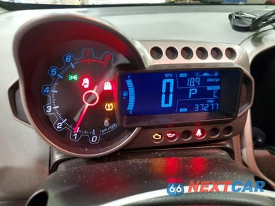 Zdjęcie 9 z 12 samochodu: 2014 CHEVROLET SONIC LT VIN:1G1JC6SH2E4143476 - miniatura