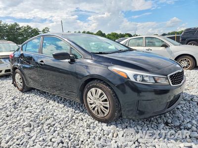 Czwarte zdjęcie samochodu z boku: 2018 KIA FORTE LX VIN:3KPFK4A76JE235244 - miniatura