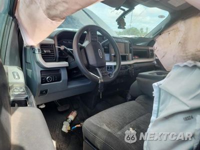 Zdjęcie 8 z 12 samochodu: 2024 FORD F350 SUPER DUTY VIN:1FT8W3CT1REC10664 - miniatura