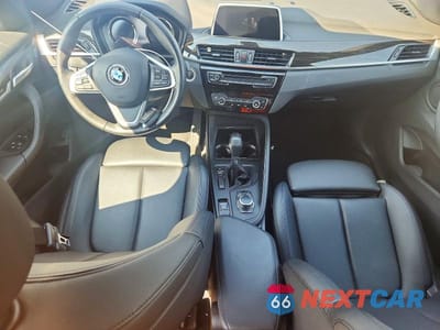 Zdjęcie 8 z 12 samochodu: 2018 BMW X1 XDRIVE28I VIN:WBXHT3C37J5L27973 - miniatura