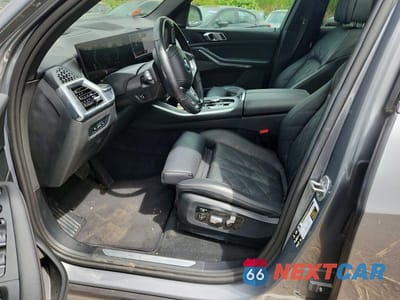 Zdjęcie 7 z 14 samochodu: 2025 BMW X5 XDRIVE40I VIN:5UX23EU00S9Z59063 - miniatura