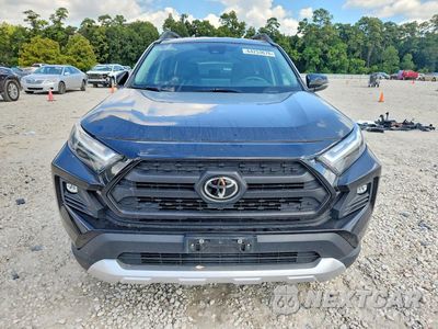 Piąte zdjęcie samochodu w środku: 2024 TOYOTA RAV4 ADVENTURE VIN:2T3J1RFV0RW419984 - miniatura