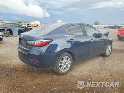 Trzecie zdjęcie samochodu z tyłu: 2017 TOYOTA YARIS IA BASE VIN:3MYDLBYV2HY156600 - miniatura