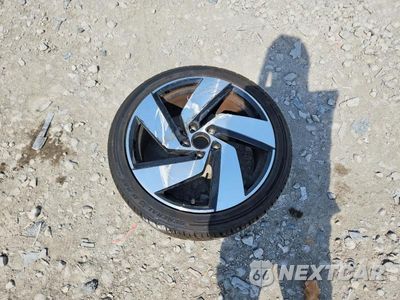 Zdjęcie 12 z 13 samochodu: 2024 VOLKSWAGEN GTI S VIN:WVWGA7CD4RW214292 - miniatura