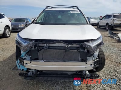 Piąte zdjęcie samochodu w środku: 2022 TOYOTA RAV4 XLE VIN:2T3W1RFV3NC206044 - miniatura