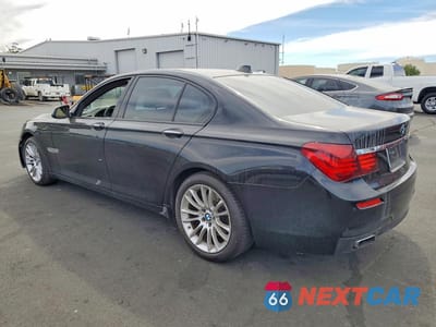 Drugie zdjęcie samochodu z przodu: 2015 BMW 740 I VIN:WBAYA6C51FD827028 - miniatura