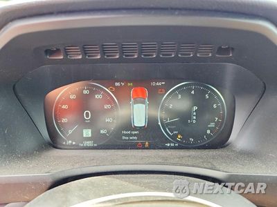 Zdjęcie 9 z 13 samochodu: 2018 VOLVO XC90 T6 VIN:YV4A22PK6J1335046 - miniatura