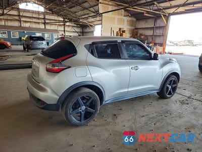 Trzecie zdjęcie samochodu z tyłu: 2017 NISSAN JUKE S VIN:JN8AF5MR1HT703923 - miniatura