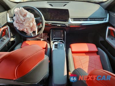 Zdjęcie 8 z 12 samochodu: 2023 BMW X1 XDRIVE28I VIN:WBX73EF04P5X48065 - miniatura