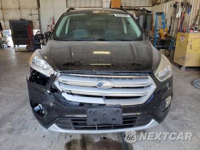 Piąte zdjęcie samochodu w środku: 2018 FORD ESCAPE SE VIN:1FMCU9GD1JUC59181 - miniatura