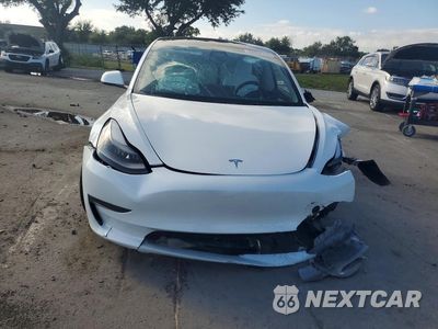 Piąte zdjęcie samochodu w środku: 2023 TESLA MODEL 3 VIN:5YJ3E1EA8PF573116 - miniatura