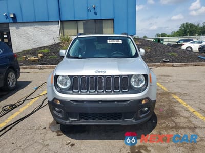 Piąte zdjęcie samochodu w środku: 2015 JEEP RENEGADE LATITUDE VIN:ZACCJBBT1FPB25976 - miniatura