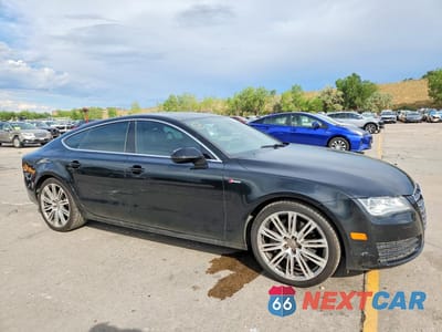 Czwarte zdjęcie samochodu z boku: 2012 AUDI A7 PREMIUM PLUS VIN:WAUYGAFC2CN078855 - miniatura