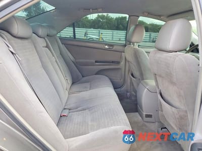 Zdjęcie 10 z 13 samochodu: 2005 TOYOTA CAMRY STANDARD VIN:4T1BE32K05U503288 - miniatura
