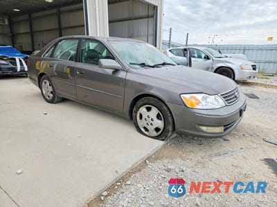 Czwarte zdjęcie samochodu z boku: 2003 TOYOTA AVALON XLS VIN:4T1BF28B23U330515 - miniatura