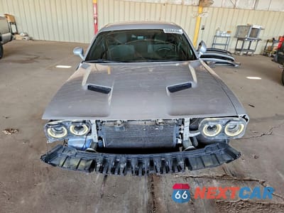 Piąte zdjęcie samochodu w środku: 2022 DODGE CHALLENGER SXT VIN:2C3CDZAGXNH160671 - miniatura