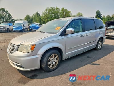 2012 CHRYSLER TOWN & COUNTRY TOURING L 2C4RC1CG7CR133135 - główne zdjęcie licytacji z USA - miniatura