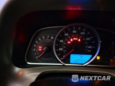 Zdjęcie 9 z 13 samochodu: 2014 TOYOTA RAV4 XLE VIN:JTMRFREVXEJ012625 - miniatura