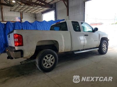 Trzecie zdjęcie samochodu z tyłu: 2011 CHEVROLET SILVERADO K2500 HEAVY DUTY VIN:1GC2KVCG2BZ143314 - miniatura