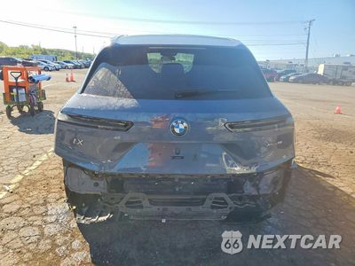 Zdjęcie 6 z 14 samochodu: 2025 BMW IX XDRIVE50 VIN:WB523CF09SCS73296 - miniatura