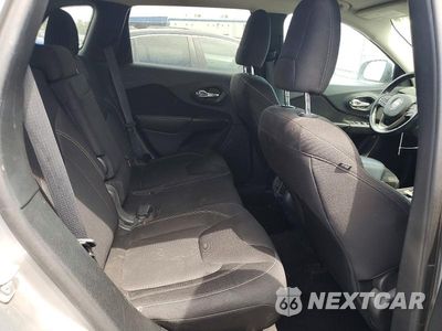 Zdjęcie 11 z 13 samochodu: 2015 JEEP CHEROKEE LATITUDE VIN:1C4PJMCB0FW733686 - miniatura