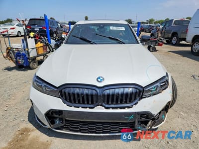 Piąte zdjęcie samochodu w środku: 2026 BMW 330I VIN:3MW69CW06T8F89409 - miniatura