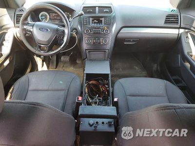 Zdjęcie 8 z 13 samochodu: 2017 FORD EXPLORER POLICE INTERCEPTOR VIN:1FM5K8AR1HGB15507 - miniatura