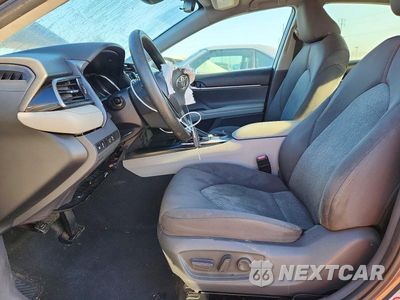 Zdjęcie 7 z 12 samochodu: 2019 TOYOTA CAMRY LE VIN:4T1B11HK1KU708900 - miniatura