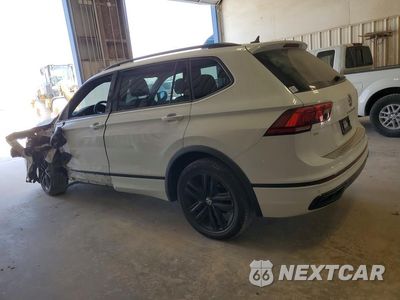 Drugie zdjęcie samochodu z przodu: 2022 VOLKSWAGEN TIGUAN SE R-LINE BLACK VIN:3VVCB7AX8NM135017 - miniatura
