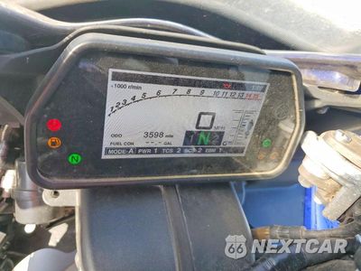 Zdjęcie 7 z 10 samochodu: 2020 YAMAHA YZFR1 VIN:JYARN66E1LA000503 - miniatura