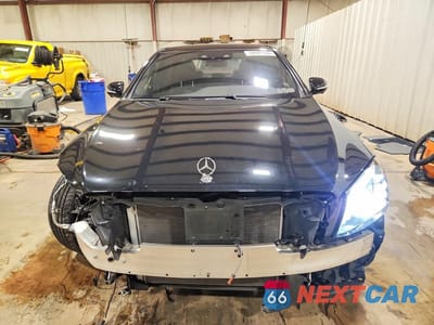 Piąte zdjęcie samochodu w środku: 2020 MERCEDES-BENZ S 450 4MATIC VIN:WDDUG6EB4LA512584 - miniatura