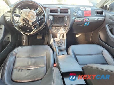 Zdjęcie 8 z 12 samochodu: 2017 VOLKSWAGEN JETTA SE VIN:3VWDB7AJ0HM201009 - miniatura