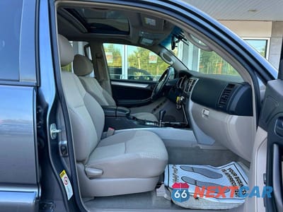 Piąte zdjęcie samochodu w środku: 2008 TOYOTA 4RUNNER SR5 VIN:JTEBU14R28K033637 - miniatura