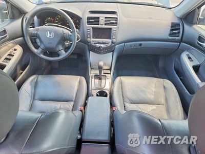 Zdjęcie 8 z 12 samochodu: 2007 HONDA ACCORD EX VIN:1HGCM66867A034127 - miniatura
