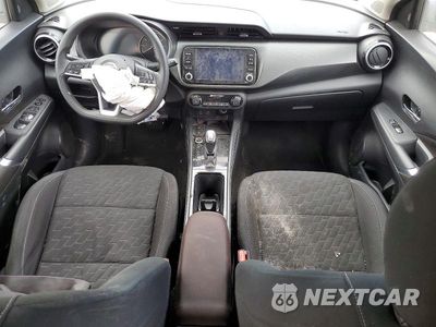 Zdjęcie 8 z 12 samochodu: 2021 NISSAN KICKS SV VIN:3N1CP5CV3ML565058 - miniatura
