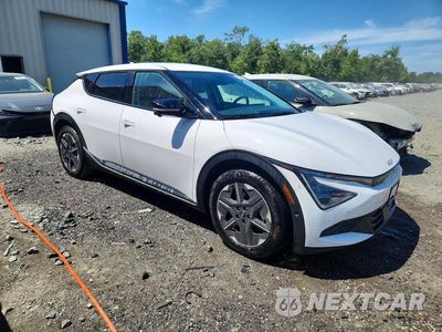 Czwarte zdjęcie samochodu z boku: 2025 KIA EV6 LIGHT LONG RANGE VIN:5XYC34JA7SG012226 - miniatura