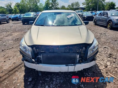 Piąte zdjęcie samochodu w środku: 2013 CHEVROLET MALIBU 1LT VIN:1G11C5SA2DF146040 - miniatura