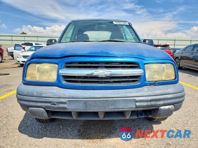 Piąte zdjęcie samochodu w środku: 2001 CHEVROLET TRACKER VIN:2CNBE18C716906066 - miniatura